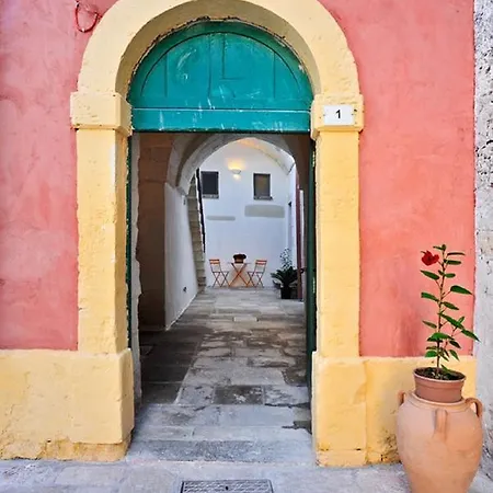 Palazzo Belvedere * Surano